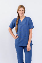 Cargar imagen en el visor de la galería, Pantalón y Blusa Dama Antifluidos Azul Indigo REF.: PB032AJAI