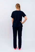 Cargar imagen en el visor de la galería, Pantalón y Blusa Dama Antifluidos Azul Noche REF.: PB032AJAN