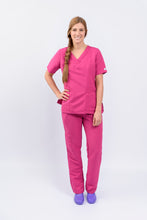 Cargar imagen en el visor de la galería, Pantalón y Blusa Dama en antifluidos CEREZA REF.: PB117AJCE