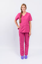 Cargar imagen en el visor de la galería, Pantalón y Blusa Dama en antifluidos CEREZA REF.: PB117AJCE