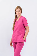 Cargar imagen en el visor de la galería, Pantalón y Blusa Dama en antifluidos CEREZA REF.: PB117AJCE