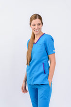 Cargar imagen en el visor de la galería, Pantalón y Blusa Dama en antifluidos Azul Turquesa REF.: PB235AJAT-M