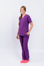 Cargar imagen en el visor de la galería, Pantalón y Blusa Dama Antifluidos  Morado REF.: PB032AJM