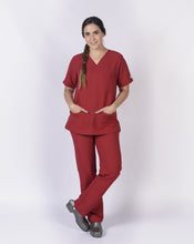 Cargar imagen en el visor de la galería, Pantalón y Blusa Dama Antifluidos vino tinto REF.: PB032AJVT