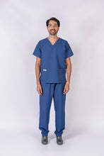 Cargar imagen en el visor de la galería, Pantalón y Blusa Unisexo Antifluidos Azul Indigo REF.: PB021AJAI