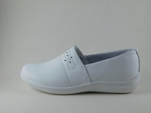 Cargar imagen en el visor de la galería, Zapato Blanco para Dama en Cuero REF.: ZA4325