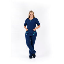Cargar imagen en el visor de la galería, Pantalón y Blusa Dama en Antifluidos Azul Indigo Medio REF.: PB459AJAIM-AL