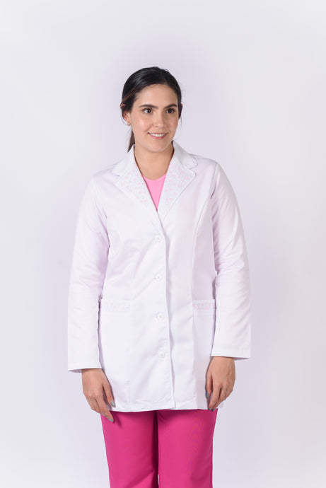 Bata para Dama Blanca  3/4 Bordada en Cuello, REF.: LB186GT