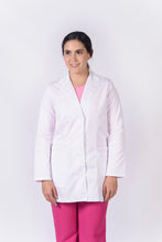 Cargar imagen en el visor de la galería, Bata para Dama Blanca  3/4 Bordada en Cuello, REF.: LB186GT