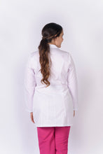 Cargar imagen en el visor de la galería, Bata para Dama Blanca  3/4 Bordada en Cuello, REF.: LB186GT