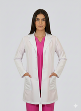 Cargar imagen en el visor de la galería, Bata Médica 3/4 para Dama - REF: LB228