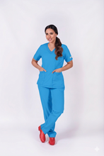Cargar imagen en el visor de la galería, Pantalón y Blusa Antifluido para Dama - REF: PB 117