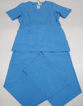 Cargar imagen en el visor de la galería, Pantalón y Blusa Dama en Antifluidos Azul Claro REF.: PB 117 ANAC - Deblanco S.A.S