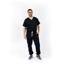 Cargar imagen en el visor de la galería, PB483RNN JOGGER Pantalón y Blusa Unisexo Antifluidos Portugal con lycra camuflada y reflectiva Negra - Deblanco S.A.S