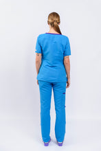 Cargar imagen en el visor de la galería, Pantalón y Blusa Dama en antifluidos Azul Turquesa REF.: PB235AJAT-M