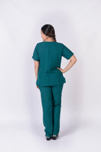 Cargar imagen en el visor de la galería, Pantalón y Blusa Dama Antifluidos verde jade oscuro REF.: PB032AJVJO