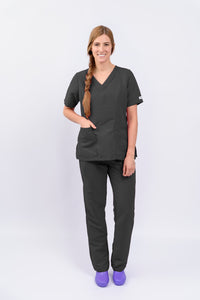 Pantalón y Blusa Dama en Antifluidos Gris Oscuro REF.: PB117AJGO