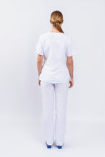 Cargar imagen en el visor de la galería, Pantalón y Blusa Dama en antifluidos blanco REF.: PB179AJ-AT