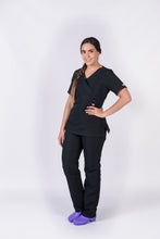 Cargar imagen en el visor de la galería, Pantalón y Blusa Dama en antifluidos negro REF.: PB179AJN-M