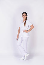 Cargar imagen en el visor de la galería, Pantalón y Blusa Dama Antifluidos BLANCO REF.: PB281RAJ