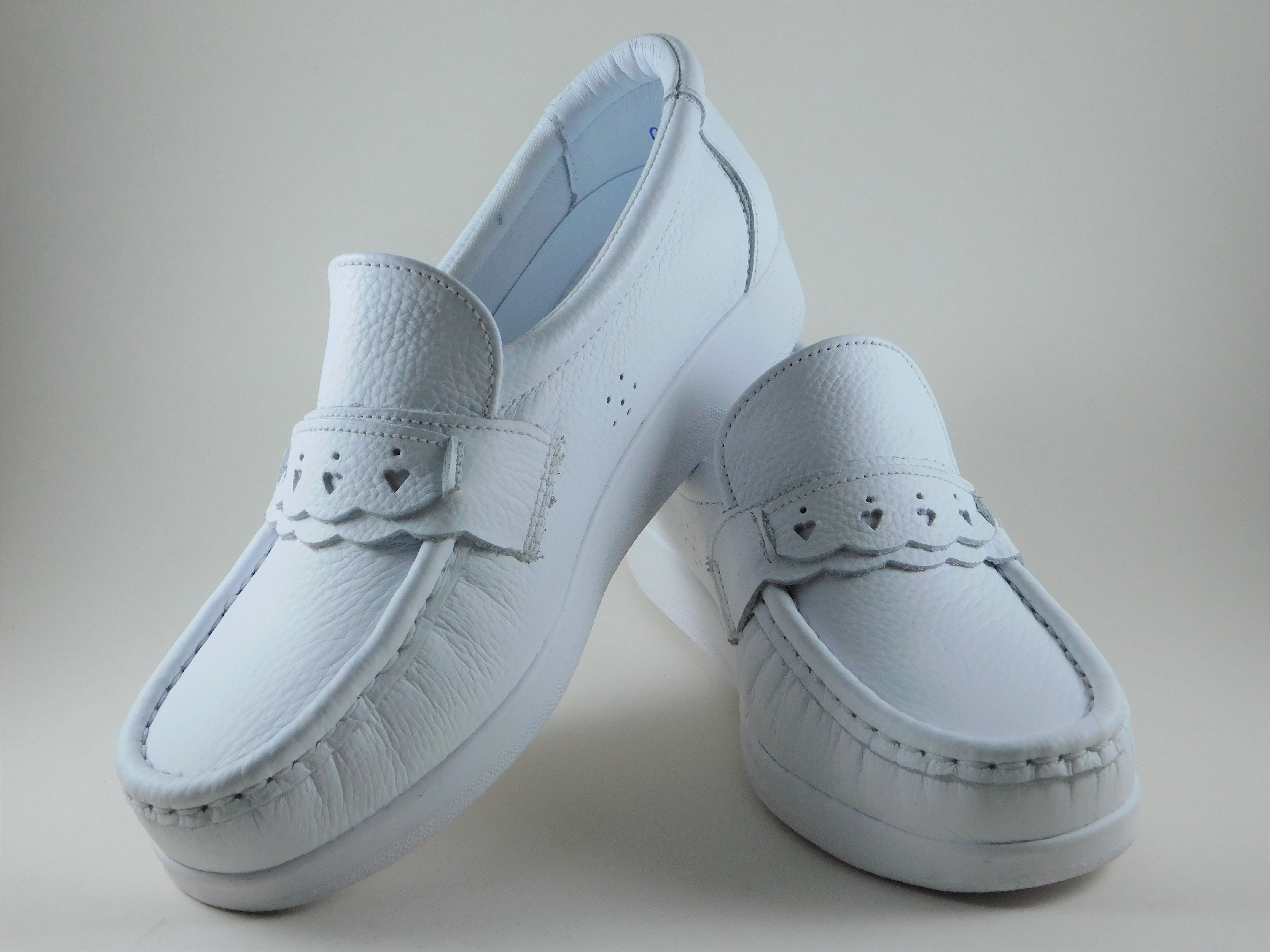 ZAPATO BLANCO PARA ENFERMERA DEBLANCO – S.A.S