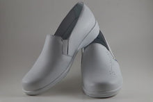 Cargar imagen en el visor de la galería, Zapato Blanco para Dama en Cuero REF.: ZA4330