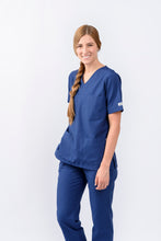 Cargar imagen en el visor de la galería, Pantalón y Blusa Dama Lino Montreal Azul Indigo REF: PB031MAI