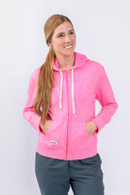 Cargar imagen en el visor de la galería, Saco Antifluidos Unisexo  Perchado Jaspeado  fucsia con Capota REF: ST223PJF