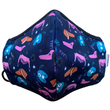 Cargar imagen en el visor de la galería, MASCARILLA ANTIFLUIDOS FRANCIA ESTAMPADO PERRITOS Y CARITAS REF :AM 723 AFEPC-N